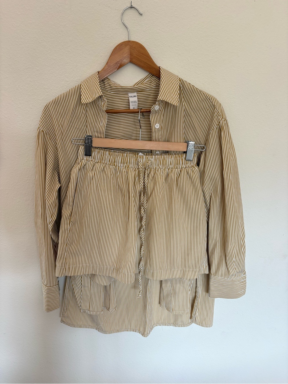 Striped Beige Women's Bermuda Shorts - Comfort Waist